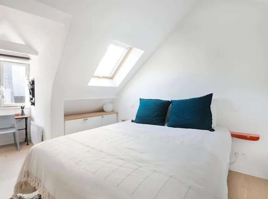 Design & Luxury - Montorgueil Apartment Paris France
